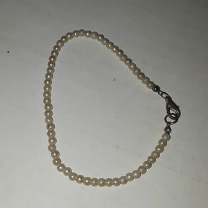 A pearl bracelet